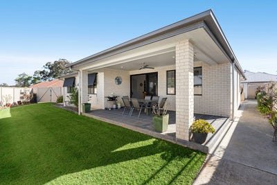 /international/au/30-hooper-street-birkdale-qld-152151212/