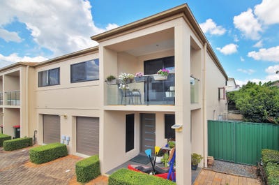 /international/au/9-43-doulton-street-calamvale-qld-150621828/