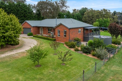 /international/au/74-woodvale-crescent-lancefield-vic-700429752/