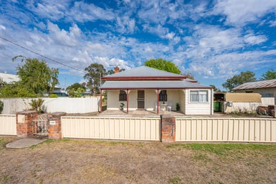 /international/au/5-welton-street-holbrook-nsw-150736112/