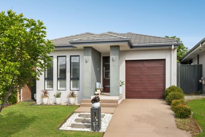 /international/au/19-oaklands-circuit-gregory-hills-nsw-148617024/?lang=de