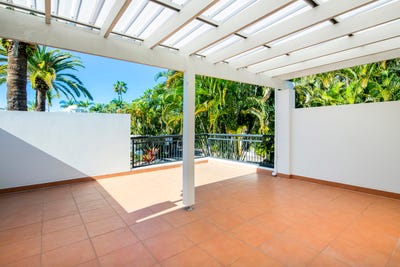 /international/au/33-100-cotlew-street-east-southport-qld-148383104/