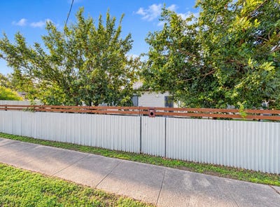/international/au/51-st-george-street-mungindi-nsw-152478324/