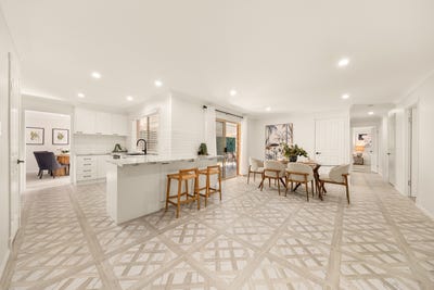 /international/au/47-oakmont-street-carindale-qld-148444596/