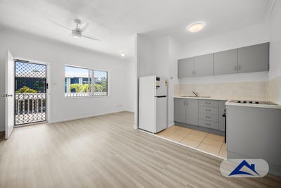 /international/au/12-71-73-alfred-street-manunda-qld-152628468/