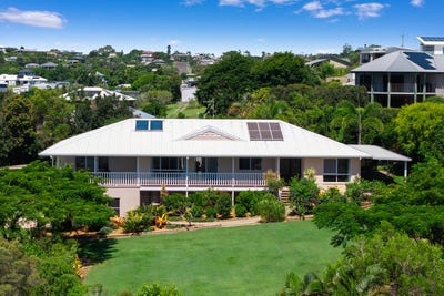 /international/au/20-azure-court-dundowran-beach-qld-150714104/