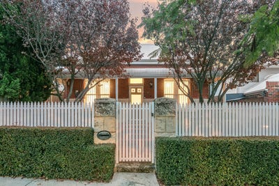 /international/au/7-coldstream-street-west-leederville-wa-148284080/