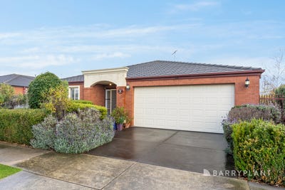 /international/au/19-waratah-place-grovedale-vic-151330912/