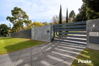 /international/au/8-caserta-drive-berwick-vic-151372744/