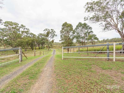 /international/au/37-teschner-road-woolmer-qld-150696624/