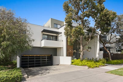 /international/au/11-35-como-parade-east-mentone-vic-152614588/