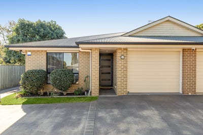 /international/au/3-81c-north-street-harlaxton-qld-151564892/