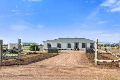 /international/au/98-keeley-road-port-germein-sa-151112376/