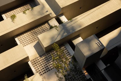 /international/au/101-11-sankey-street-highgate-hill-qld-152129348/