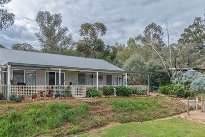 /international/au/21-fitzgerald-terrace-west-toodyay-wa-152237980/