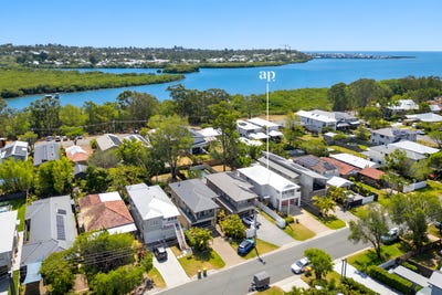/international/au/18-lucy-street-thorneside-qld-152620988/