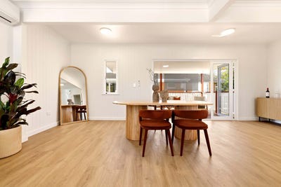 /international/au/2-rotary-crescent-redcliffe-qld-151765920/