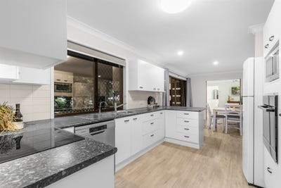 /international/au/3-cedarwood-court-arana-hills-qld-148683284/?lang=zh-cn