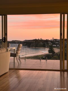 /international/au/76-tallawang-avenue-malua-bay-nsw-152372520/