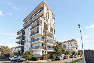/international/au/104-2-calabria-lane-prairiewood-nsw-151306564/
