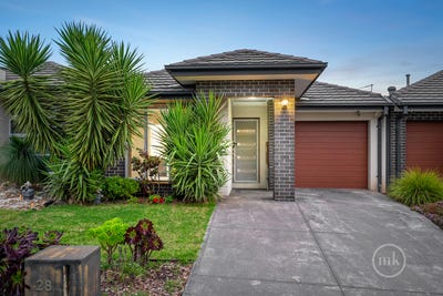 /international/au/28-outback-drive-doreen-vic-151356040/