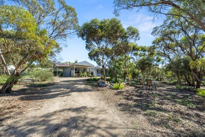 /international/au/46-murray-street-caloote-sa-150706424/