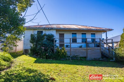 /international/au/26-hay-street-gloucester-nsw-148668708/