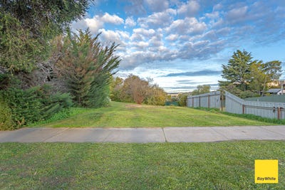 /international/au/12-smith-street-north-bendigo-vic-204555880/