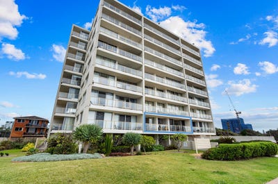 /international/au/3-2-6-north-street-forster-nsw-151542688/