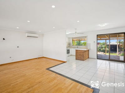 /international/au/15-giralt-road-marangaroo-wa-151282052/