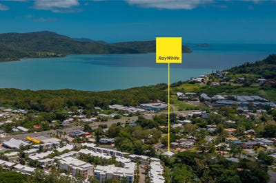 /international/au/55-manooka-drive-cannonvale-qld-151463280/