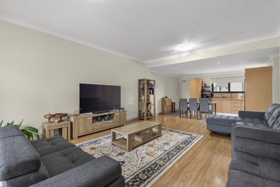 /international/au/59-6-walsh-loop-joondalup-wa-151055284/