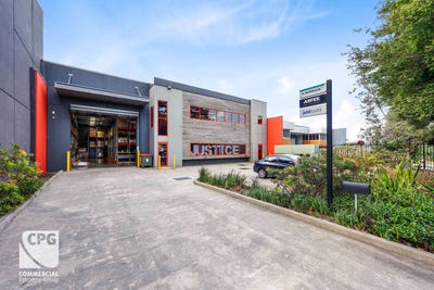/international/au/14-wurrook-circuit-caringbah-nsw-505266228/