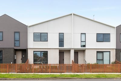 /international/au/26-blackshaws-road-south-kingsville-vic-152415944/