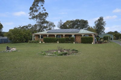 /international/au/90-rose-avenue-minden-qld-151656360/