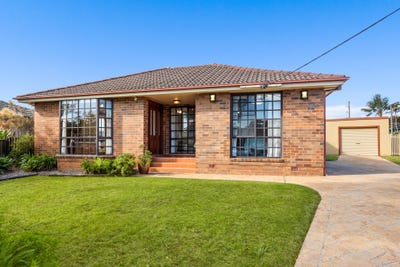 /international/au/20-andrew-crescent-mount-warrigal-nsw-151431476/