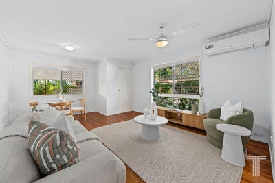 /international/au/11-moeller-place-mansfield-qld-150956888/