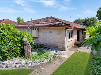/international/au/1-90-farley-street-casino-nsw-150713392/