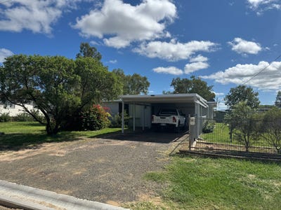 /international/au/17-beitz-street-roma-qld-150929380/