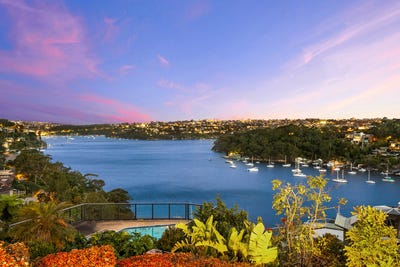 /international/au/10-knight-place-castlecrag-nsw-152472476/