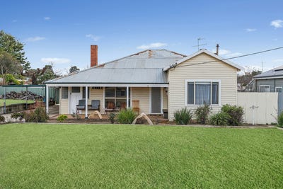 /international/au/155-larmer-street-narrandera-nsw-148660720/?lang=es