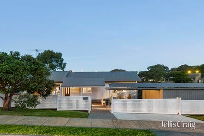/international/au/22-jessop-street-greensborough-vic-151247876/