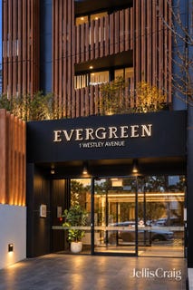/international/au/117-1-westley-avenue-ivanhoe-vic-152642880/