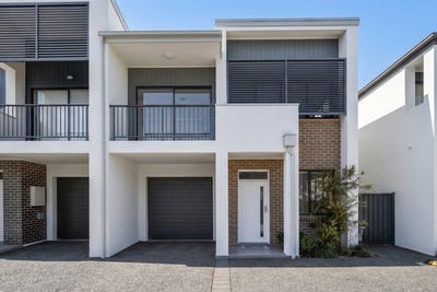 /international/au/5-rothe-glade-schofields-nsw-150840008/