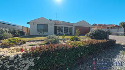 /international/au/10-mitchell-heights-dongara-wa-151618096/