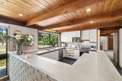 /international/au/100-mckinleys-road-clunes-vic-150672424/