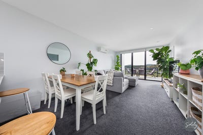 /international/au/116-2-newchurch-street-coombs-act-151126300/