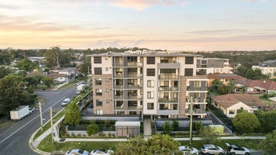 /international/au/315-1-oxford-street-blacktown-nsw-151073312/