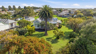 /international/au/72-princes-highway-port-fairy-vic-151043512/