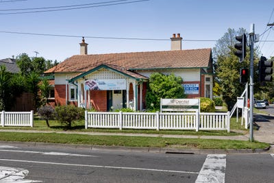 /international/au/102-highfield-road-canterbury-vic-505086888/